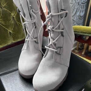 NWOT Sorel Joan of Arctic Wedge II Boot in Dove